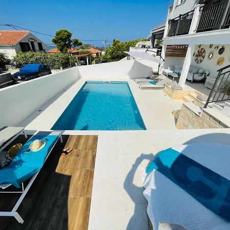 Villa Lemony Maslinica Exterior foto