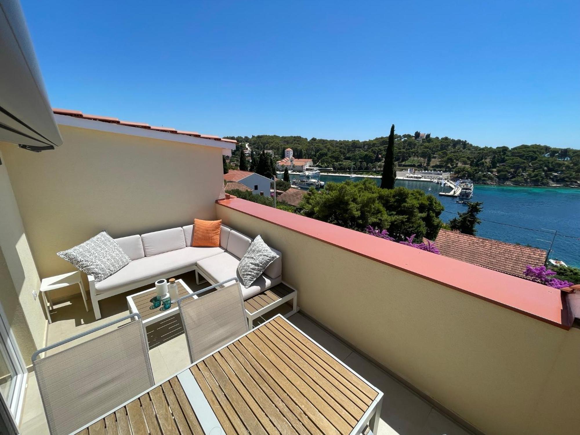 Apartment Lemony Maslinica